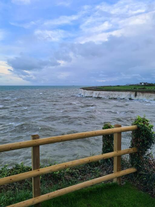 Spring Tide Cliff Top Glamping Pod With Direct Sea Views Birchington-on-Sea Zewnętrze zdjęcie