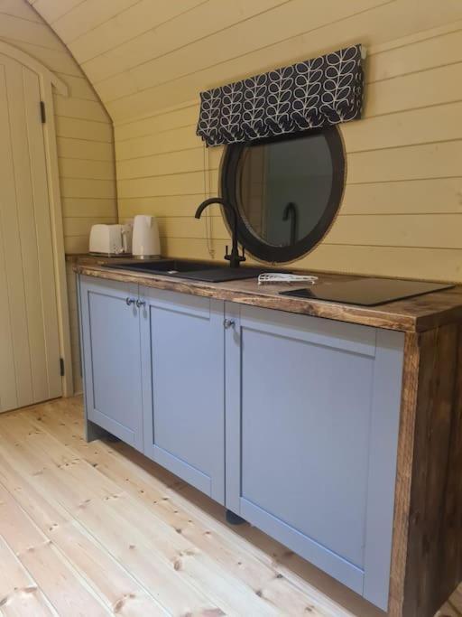 Spring Tide Cliff Top Glamping Pod With Direct Sea Views Birchington-on-Sea Zewnętrze zdjęcie